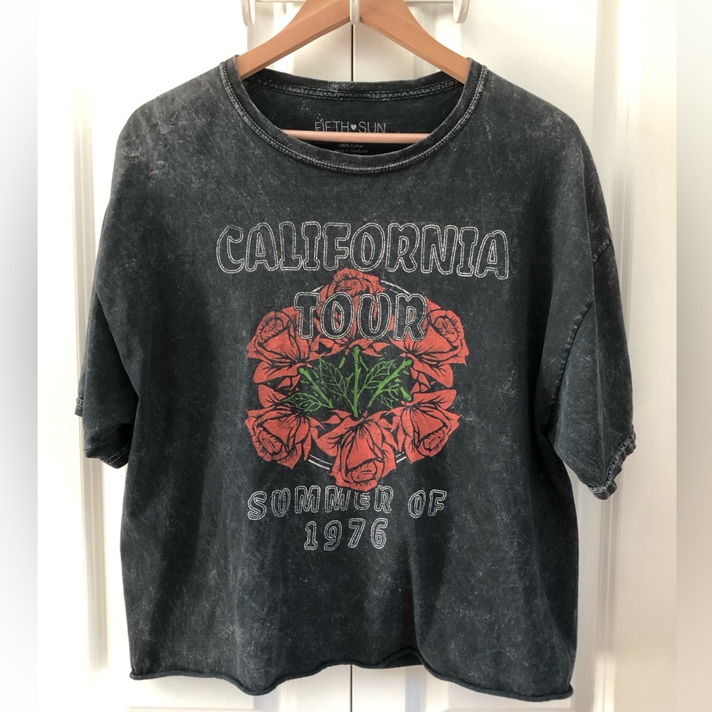 Fifth Sun California Tour Summer of 76 Acid Wash Crop T-Shirt Women’s Sz XL